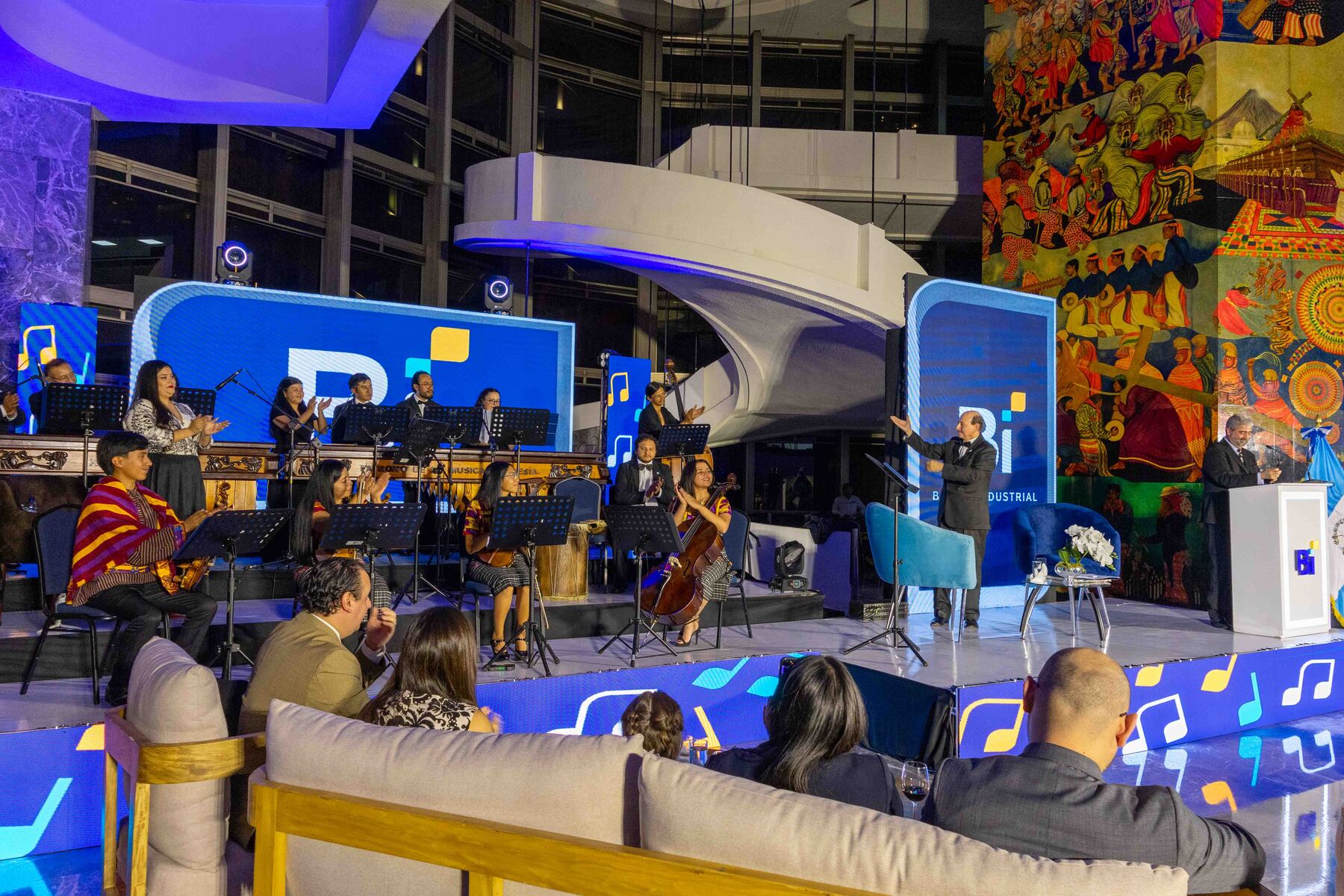 Presentación de la Marimba Nacional de Concierto durante "Notas de nuestra tierra". Foto: Cortesía Banco Industrial.