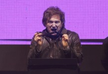 Elecciones en Argentina: el partido de Milei pierde terreno en Buenos Aires tras victoria peronista El peronismo obtuvo una mayor cantidad de votos sobre el partido del presidente argentino, Javier Milei, este domingo.