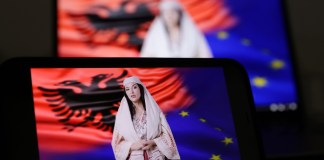 Captura de pantalla de la IA Diella, la cual fue nombrada como ministra en Albania. Foto La Hora: EFE
