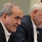 Presidente de Irán Masoud Pezeshkian en su reunión con líderes de China y Rusia. Foto La Hora: EFE