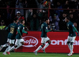 Bolivia vence 1-0 a Brasil, y logra el boleto al repechaje al Mundial 2026 La selección de Bolivia venció 1-0 a Brasil, con lo cual se quedó con el boleto para el repechaje al Mundial 2026. Foto La Hora: AP