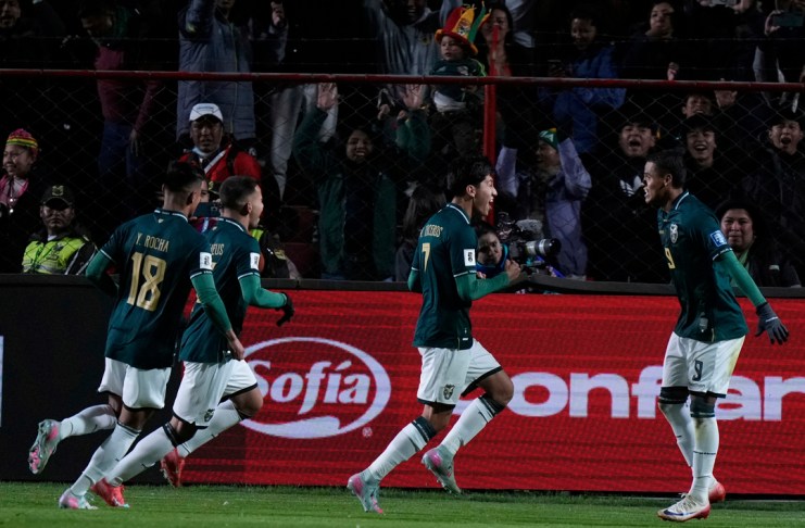 La selección de Bolivia venció 1-0 a Brasil, con lo cual se quedó con el boleto para el repechaje al Mundial 2026. Foto La Hora: AP