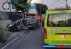 Accidente en 20 calle que solo reportó pérdidas materiales. Foto La Hora: Bomberos Municipales