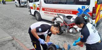 Los médicos del IGSS señalan algunos de los factores que inciden en los accidentes de motoristas. Foto La Hora: Archivo.