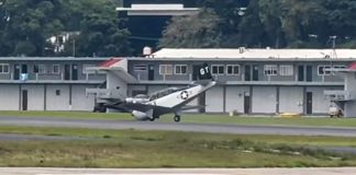 VIDEO: Piloto hace maniobra de experto tras problema con tren de aterrizaje; no hay heridos Aeronave privada con desperfectos en el Aueropuerto Internacional La Aurora. Foto La Hora: Crosscheck Magazine