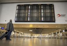 Un ciberataque contra el sistema de facturación en aeropuertos de Europa interrumpió el tráfico aéreo la noche del pasado viernes. Foto La Hora: EFE