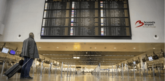 Un ciberataque contra el sistema de facturación en aeropuertos de Europa interrumpió el tráfico aéreo la noche del pasado viernes. Foto La Hora: EFE