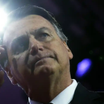 El expresidente de Brasil, Jair Bolsonaro, fue llevado de urgencia al hospital tras experimentar un malestar abdominal.