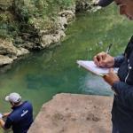 Insivumeh analiza la calidad del agua en el lago de Petén Itzá