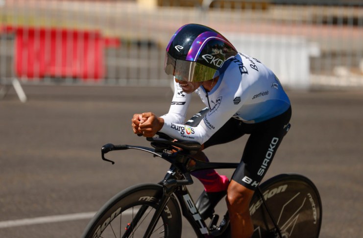 El ciclista guatemalteco Sergio Chumil, del Burgos Burpellet BH, durante su participación en la 18º etapa de la Vuelta Ciclista a España. Foto La Hora: EFE/Javier Lizón