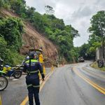 Cierres viales por derrumbe en Boca del Monte. Foto La Hora: PMT Villa Canales