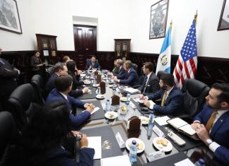 Congreso de Guatemala recibe a delegación bipartidista del Congreso de EE. UU. Visita oficial de congresistas estadounidenses al Palacio Legislativo.