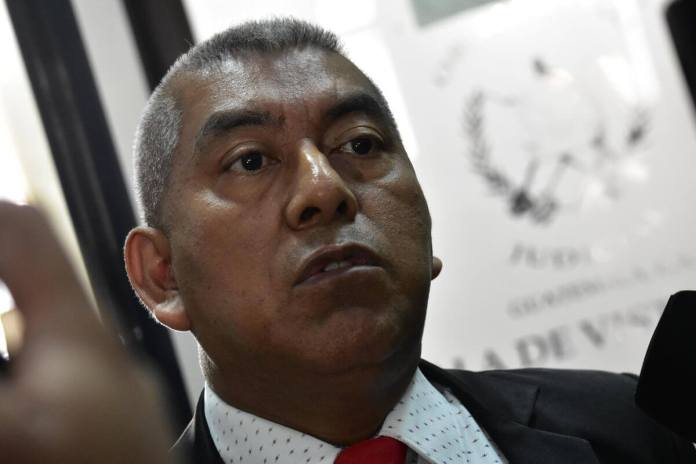 El jefe de la FECI, Rafael Curruchiche, pidió paciencia para presentar resultados de la investigación por la compra de vacunas Sputnik V. Foto La Hora: Daniel Ramírez