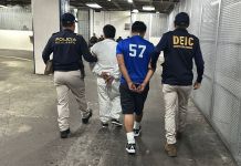 Tres deportados de EE.UU. fueron capturados por tener órdenes de captura en su contra. Foto La Hora: PNC
