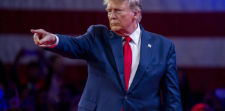 Trump dice que Venezuela pagará alto precio si no readmite a sus presos que están en EE.UU.