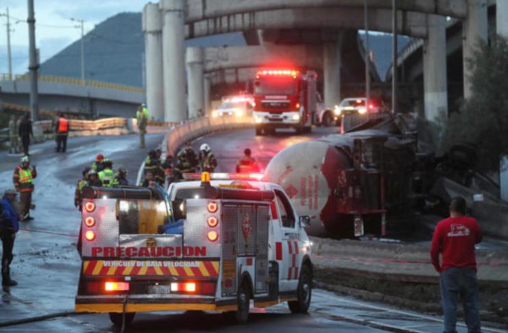Investigan en México choque por exceso de velocidad en la explosión de camión de gas. Foto: La Hora: EFE