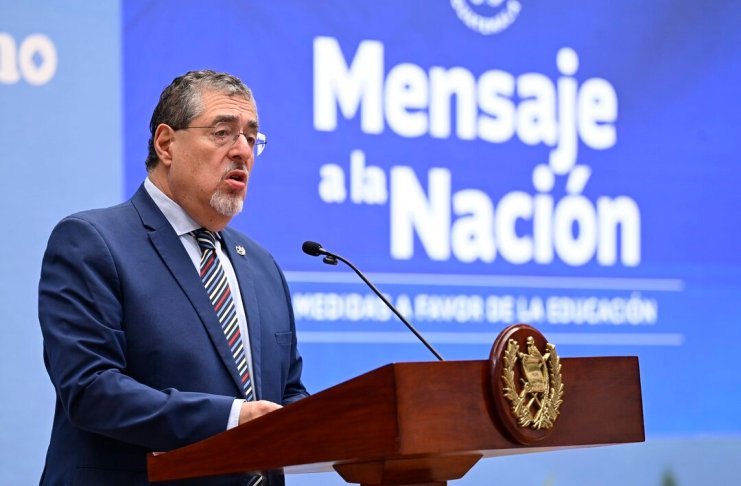 El 57% de las personas entrevistadas por CID-Gallup asegura que el presidente Bernardo Arévalo desempeña sus labores entre mal y muy mal. Foto La Hora: Gobierno de Guatemala