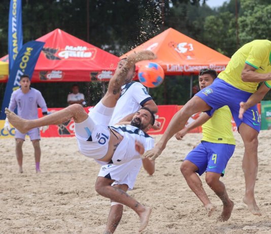 La Bicolor perdió 3-4 ante Brasil. Foto La Hora: Fedefut