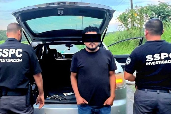 Capturan a guatemalteco que presuntamente transportaba cargamento de mercurio ilegal vinculado al CJNG en Chiapas. Foto La Hora: Proceso