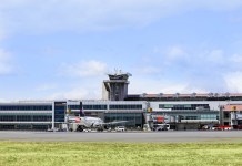 Aeropuerto Internacional Juan Santamaría, en Costa Rica, suspende temporalmente vuelos. Foto La Hora: Aeropuerto Juan Santamaría