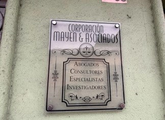 El bufete “Corporación Mayen y Asociados” está ubicado entre la 3a. avenida y 5a. calle de la zona 1. Foto La Hora: Cortesía