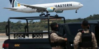 Arriban 259 migrantes venezolanos en un vuelo procedente de EE.UU.