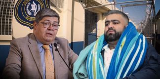 Ministro de Gobernación, Francisco Jiménez, y el privado de libertad, cabecilla del Barrio 18, Aldo Duppie Ochoa Mejía, alias «El Lobo». Arte La Hora: Francisco Altán