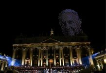 El rostro del Papa Francisco en el cielo: así fue el emotivo homenaje en el Vaticano Papa Francisco