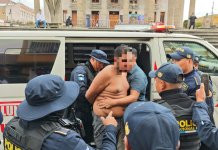 Padre e hijo son capturados tras protagonizar pelea en Centro Histórico de Quetzaltenango Padre e hijo son capturados tras protagonizar pelea en Centro Histórico de Quetzaltenango