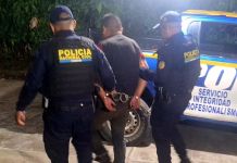 Recapturan al «Pájaro Loco» por presuntamente realizar un ataque armado en Retalhuleu Recapturan a alias "Pájaro Loco" en Retalhuleu. Foto La Hora: PNC