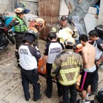 Los cuerpos de socorro continúan las labores de rescate para localizar a la tercera persona que continúa desaparecida. Foto La Hora: CBV