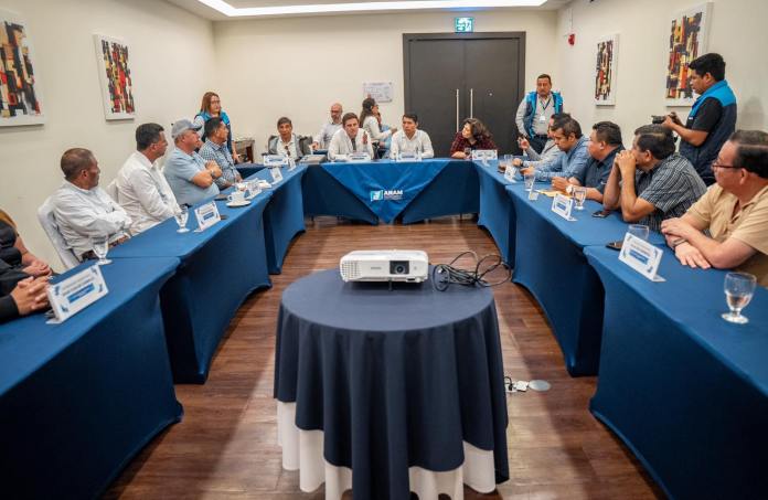 Reunión de la Asociación Nacional de Municipalidades. Foto La Hora: RRSS Anam