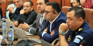 Reunión para la reforma a la Ley de Tránsito para cambiar la edad mínima de las licencias tipo A. Foto La Hora: DGT