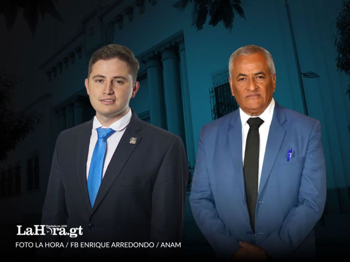 Alcalde de Santa Catarina Pinula, Sebastián Siero, y el homólogo de Nueva Santa Rosa. Arte La Hora: Francisco Altán