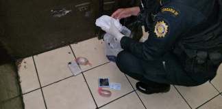 PNC captura a mujeres que intentaban ingresar teléfonos y droga a Renovación I