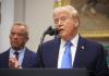El presidente de Estados Unidos, Donald Trump, sugirió este lunes que sería mejor dosificar las vacunas a los niños en cuatro o cinco etapas.