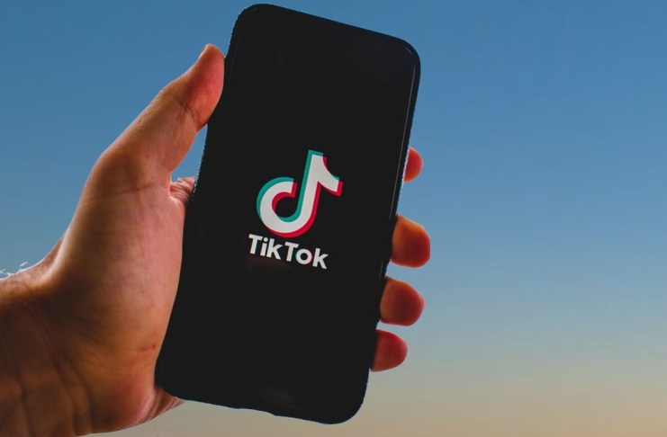 Trump por concretar acuerdo con China para que EE. UU. tenga control de Tik Tok