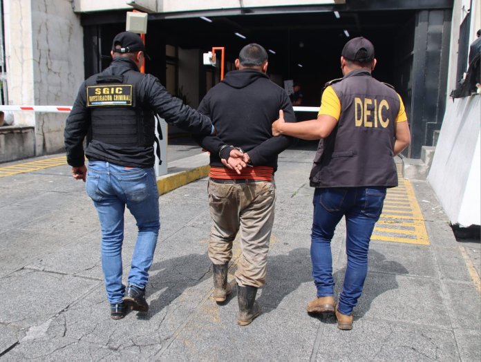 PNC recapturan a hombre que fue liberado por una turba en Palencia