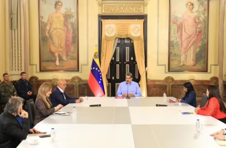 Maduro propone declarar “estado de conmoción exterior”.