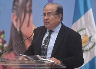 Ministro de Energía y Minas, Victor Hugo Ventura, por aplicación del etanol en gasolina para el 2026. Foto La Hora: Fabricio Alonzo