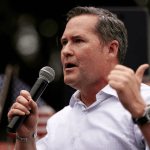 Senado de EE.UU. confirma a Mike Waltz como embajador ante la ONU, previo a la cumbre.