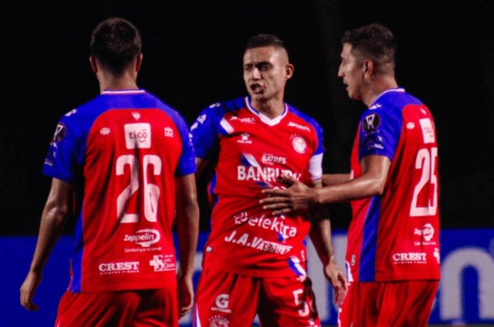 Xelajú MC consiguió la victoria en la ida de los cuartos de final de la Copa Centroamericana