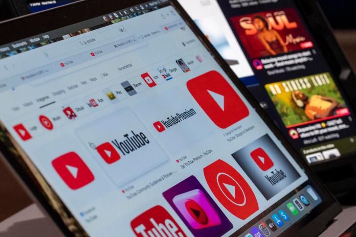 YouTube pagará 24,5 millones de dólares a Donald Trump por la suspensión de su cuenta tras el asalto al Capitolio en 2021.