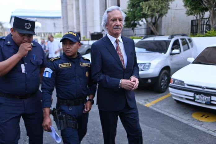 José Rubén Zamora espera respuesta de la CSJ sobre la sentencia en su contra. Foto La Hora: Daniel Ramírez