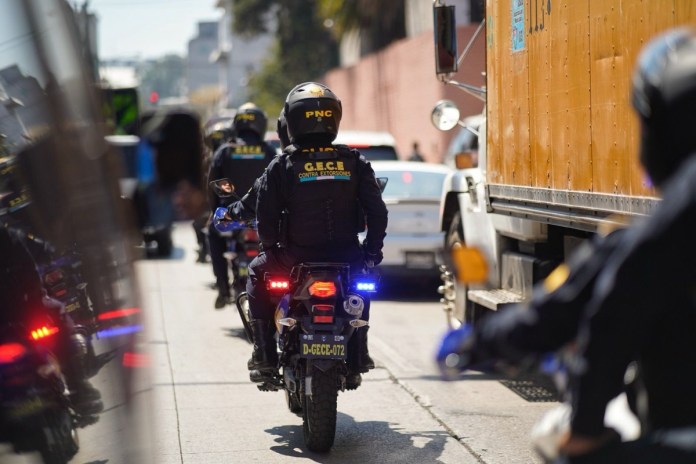 Mingob llama a empresas a participar en nueva licitación de motocicletas para la PNC.