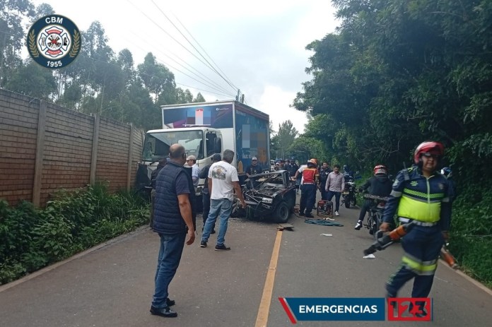 Colisión entre dos vehículos provoca un herido.