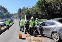 Video: Vehículo vuelca en el columpio de Vista Hermosa, zona 15 Accidente, un vehículo se vuelca en zona 15 hacia zona 5.