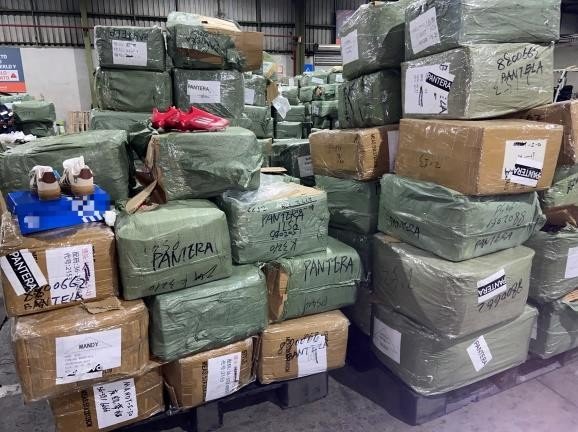 Mercancía retenida por supuesto contrabando