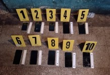 Localizan 10 celulares y un chasis de motocicleta durante allanamiento en Amatitlán MP realizó un allanamiento en Amatitlán, lo que dio como resultado la incautación de varios objetos.