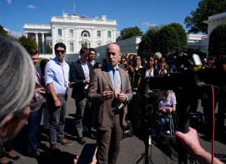 El asesor de la Casa Blanca, Stephen Miller, aseguró que el Gobierno de Guatemala solicitó que niños retornaran con sus familias. Foto La Hora: EFE